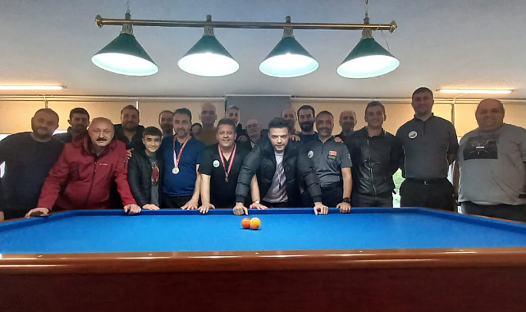 Alaçam'da 23 Nisan Çocuk Bayramı Bilardo Turnuvası Düzenlendi
