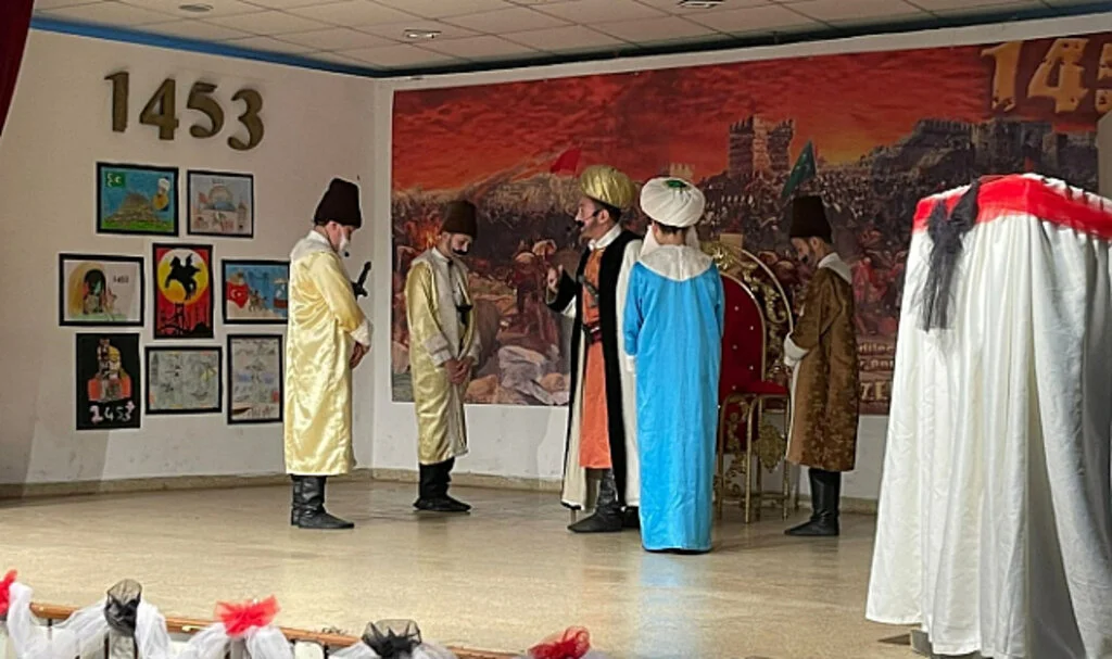 Alaçam'da İstanbul'un Fethi Kutlandı   
