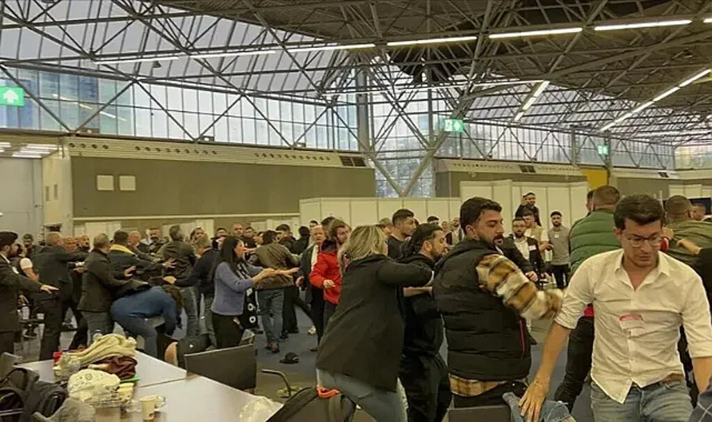 Amsterdam'da Terör Örgütü PKK Sempatizanları Sandık Müşahitlerine Saldırdı