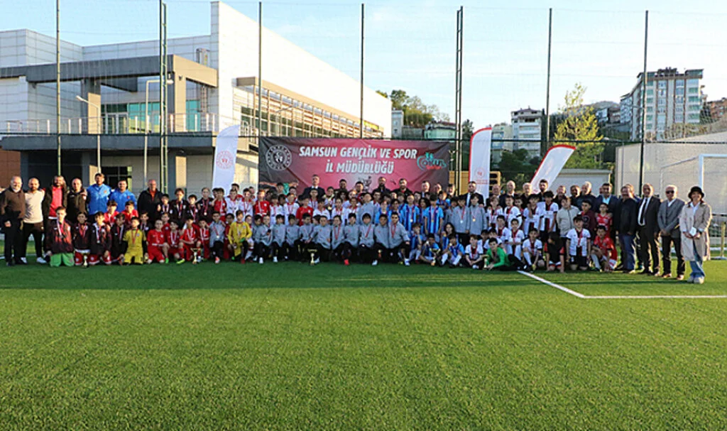 Anlamlı Turnuva Final Yaptı