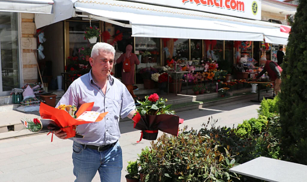 Anneler Günü'nde Çiçekçiler Mesai Yaptı 