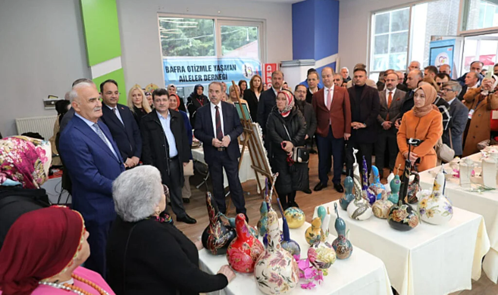 Bafra'da "Engelsiz Emekler Sergisi" Açıldı