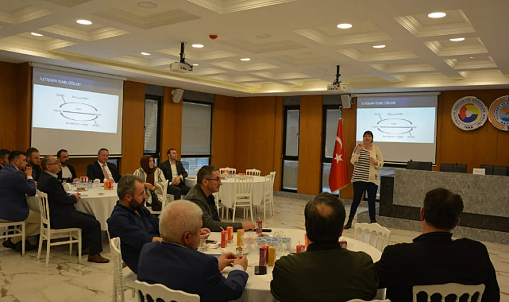 Bafra TSO'da 'Etkili İletişim' Anlatıldı