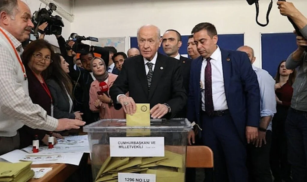 Bahçeli: Türk Siyasi Hayatında Önemli Bir Seçim