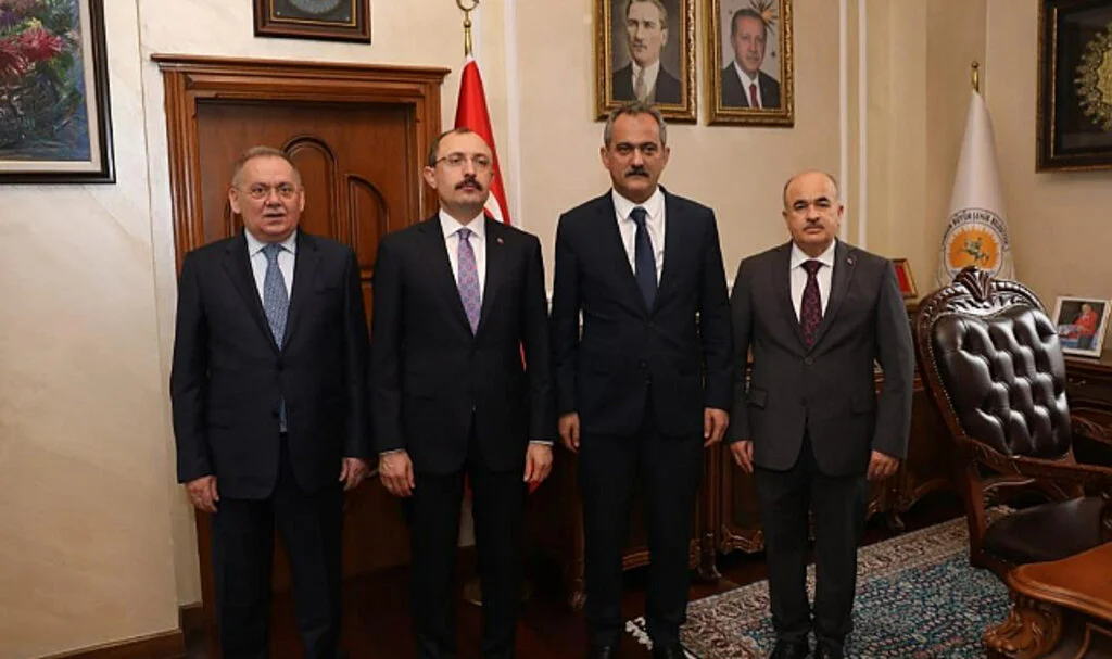 Bakan Mahmut Özer: “Türkiye’deki Tüm OSB’lere Anaokulları Açıyoruz”