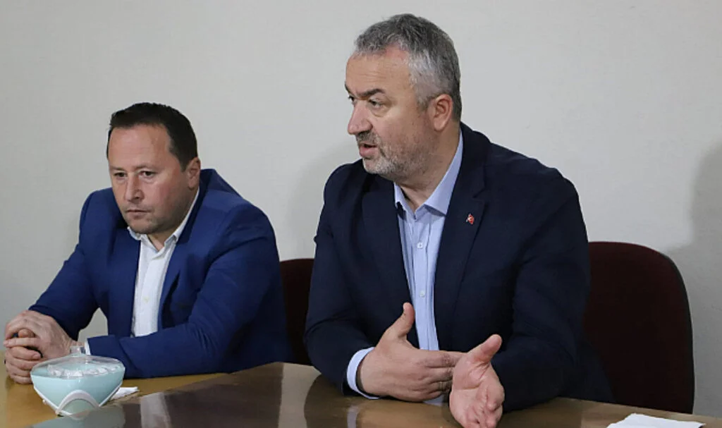 Başkan Topaloğlu'ndan Mahalle Ziyareti