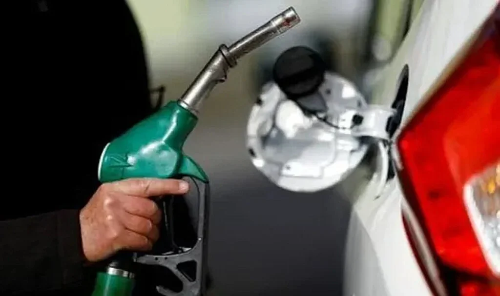 Benzine Zam Geldi