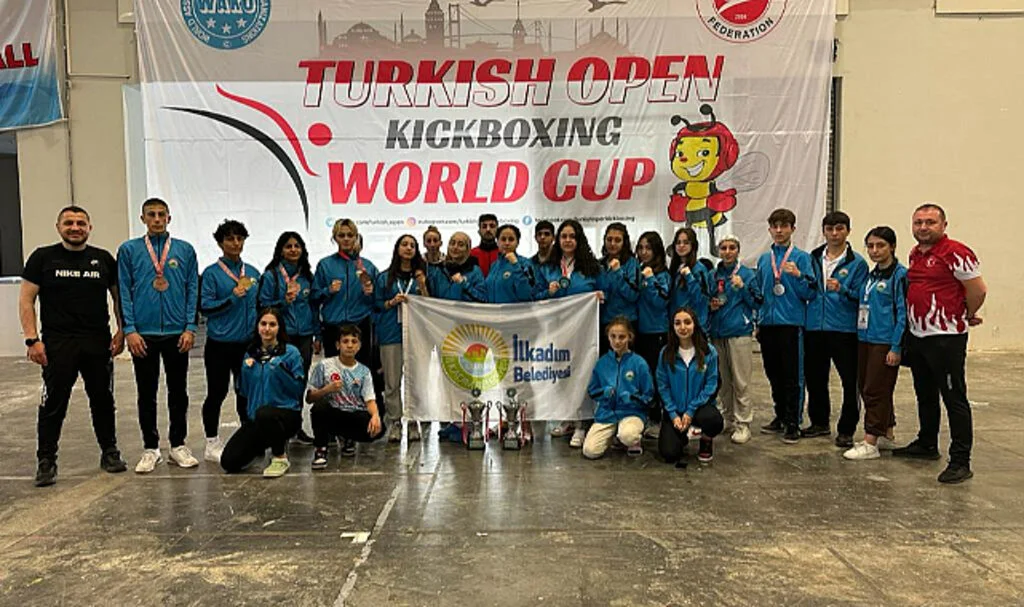BOKS ve TAEKWONDO’da Çifte Başarı