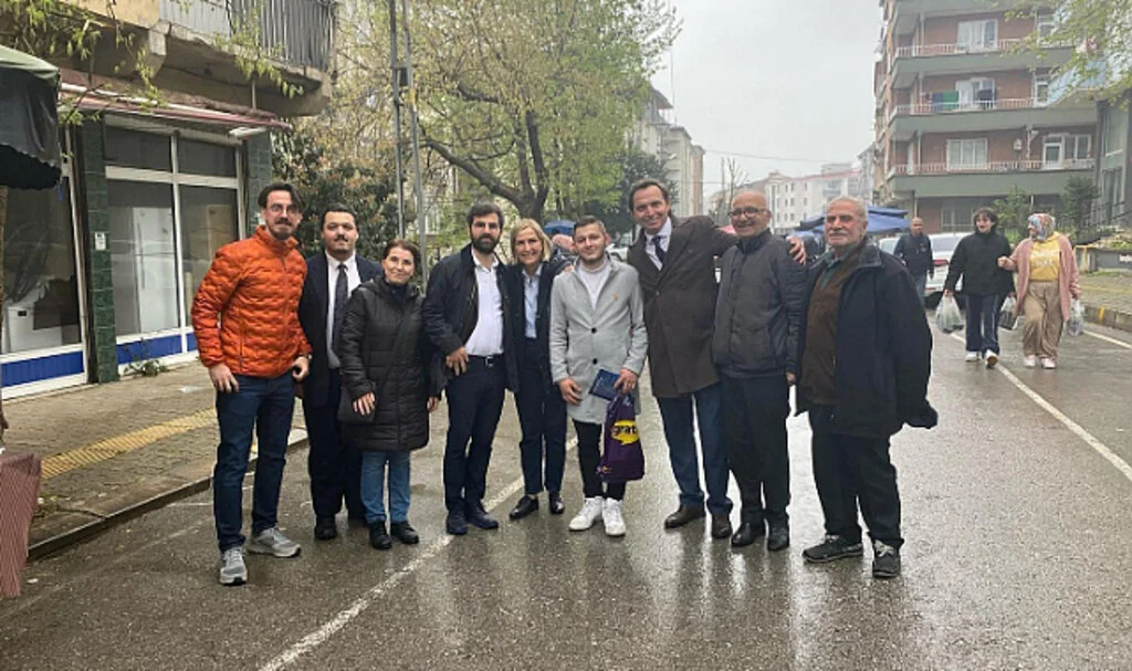 CHP Adayı Özler Yılmaz: ‘Telefonu Değiştiremeyiz Erdoğan’ı Değiştirebiliriz’
