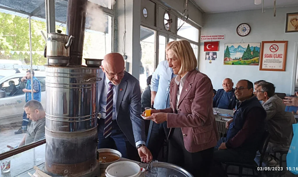 CHP Milletvekili Adayı Nazan Güneysu: Şimdi Altınları Satıyorlar