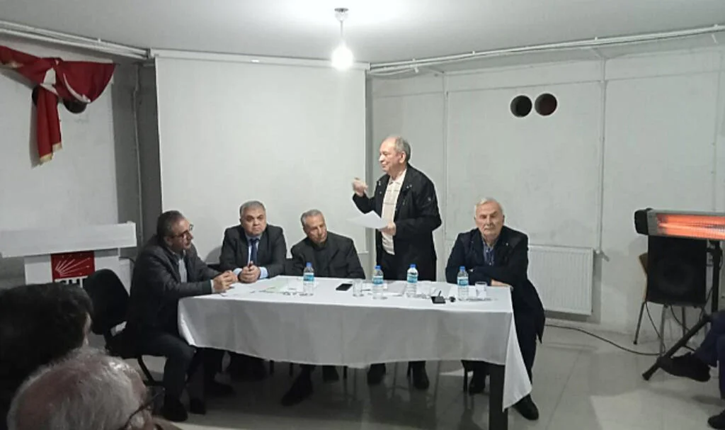 CHP'nin Aksaçlılarından Delegelere Eğitim 