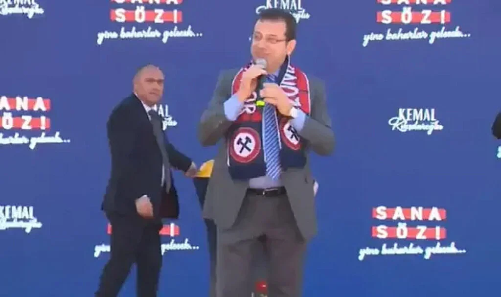 Cumhurbaşkanı Erdoğan'a Dikkat Çeken 'Horon' Göndermesi!