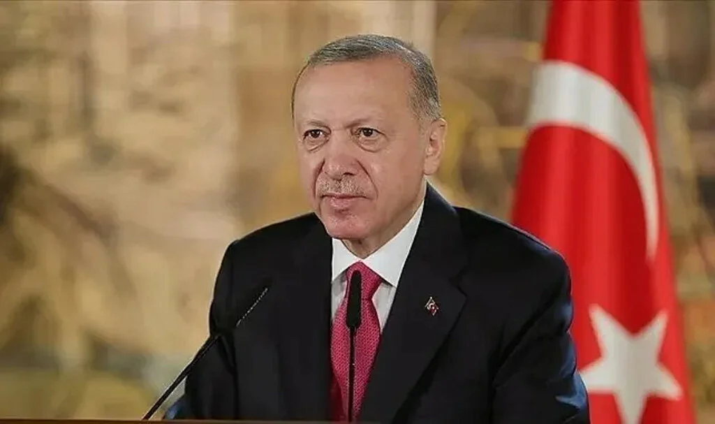 Cumhurbaşkanı Erdoğan'dan Depremzedelere "Yanınızdayız" Mesajı