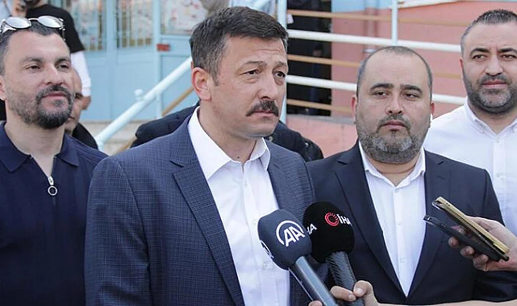 Dağ: “ Rutin güvenlik tedbiri gerekçesiyle yalnızca balkon konuşmasının yapılacağı ikinci katta arama gerçekleşmektedir 