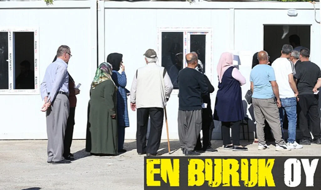 Deprem Bölgelerinde Oy Verme İşlemi Başladı