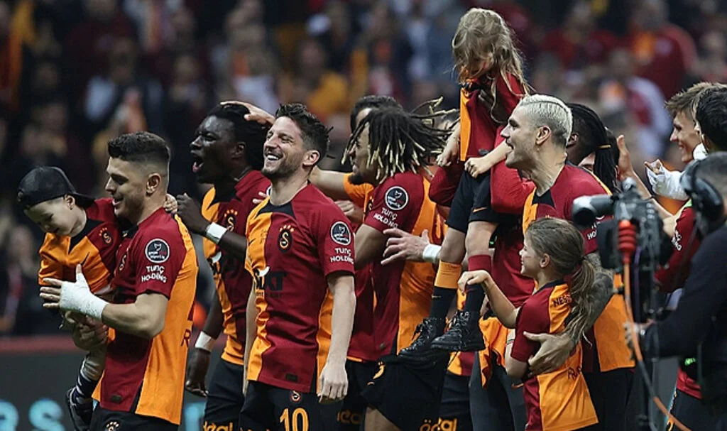 Galatasaray kapıyı 50 milyon Euro'dan açtı