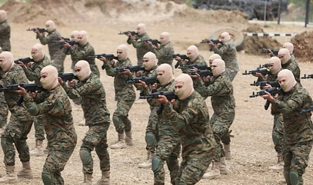 Hizbullah’tan Bir İlk: Gövde Gösterisi Yaptılar