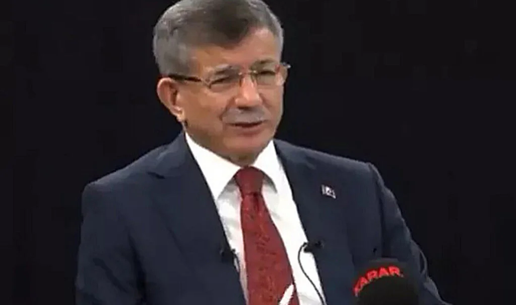 'İtiraf Edeyim' Dedi ve Ekledi... Davutoğlu'ndan Çok Konuşulacak Sözler 'Çağrıda Bulunuyorum! Meclis'te...'