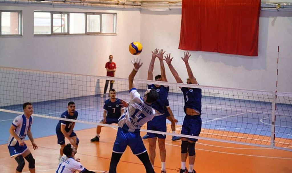 Kurumlar Voleybol Turnuvası Başlıyor