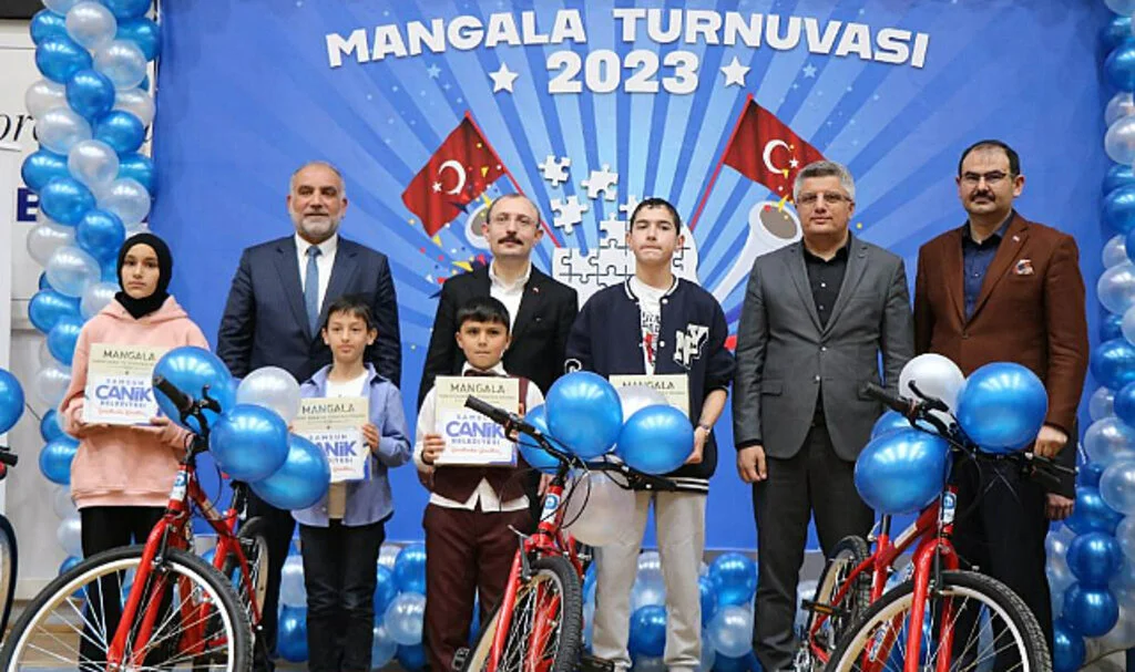 Mangala Şampiyonları Ödülünü Bakan Muş'tan Aldı