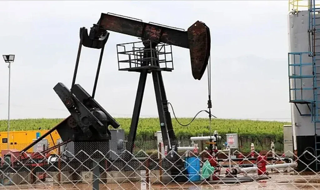 Manisa'daki Petrol Kuyusunda Numune Çıkarılmaya Başlandı