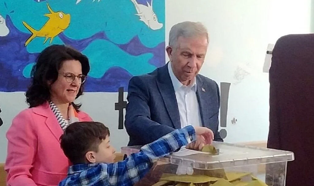 Mansur Yavaş Oyunu Kullandı