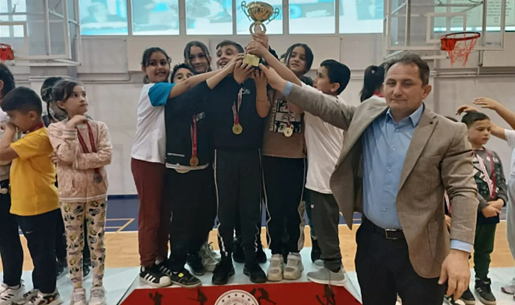 Minik Badmintoncular Nefes Kesti