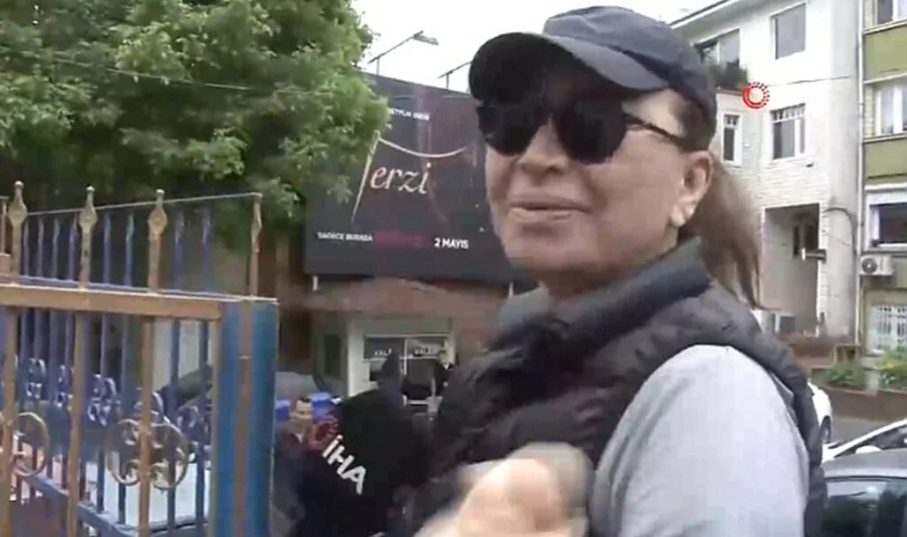 'O Kadar Antipatiksiniz ki... Yazık' Ünlü Oyuncu Demet Akbağ Oyunu Kullandı! Dikkat Çeken Diyalog