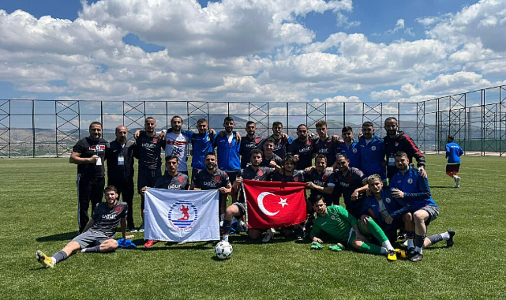OMÜ Futbol Takımı Şampiyon Oldu