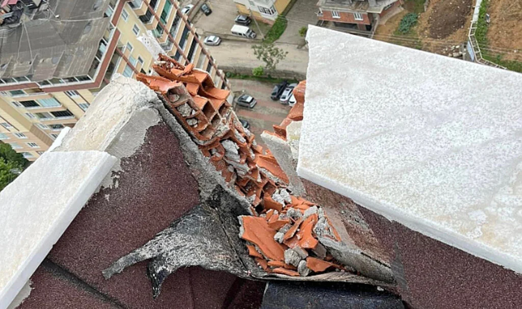 Ordu'da bir eve yıldırım düştü