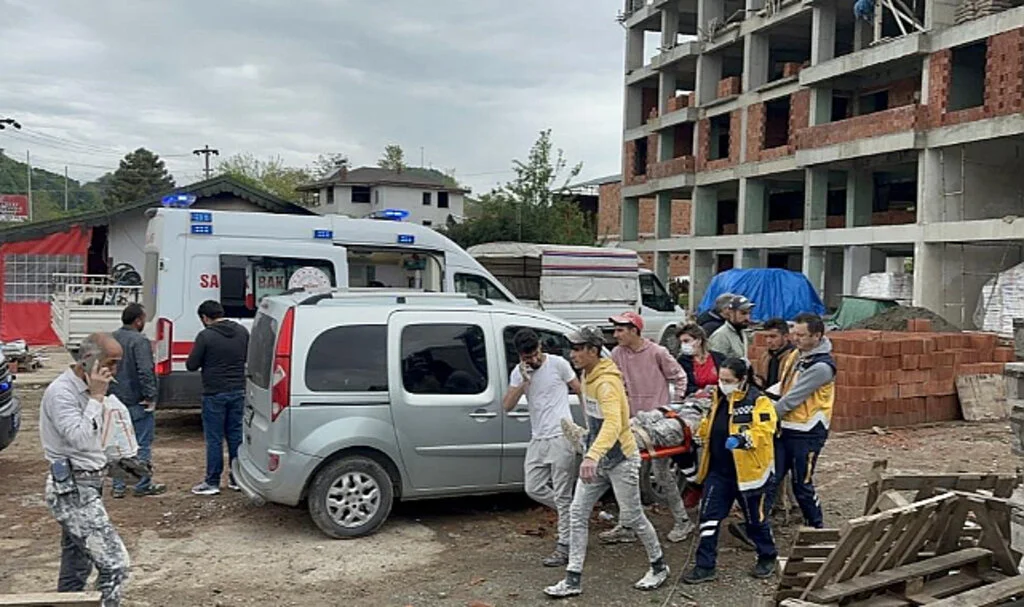 Ordu'da İnşaat İskelesi Çöktü: 4 İşçi Yaralandı