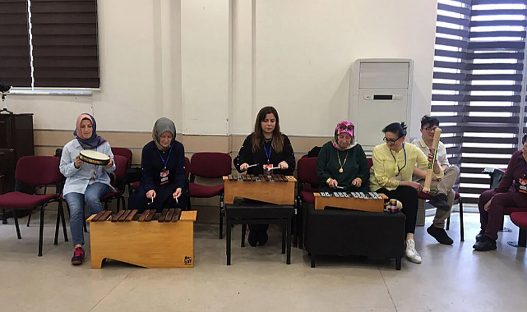 Özel Çocukların Anneleri OMÜ'de Doğaçlama Müzik Yaptı