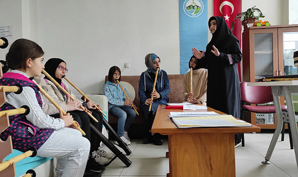 Salıpazarı HEM'de Kadınlara Yönelik Ney Kursu Açıldı