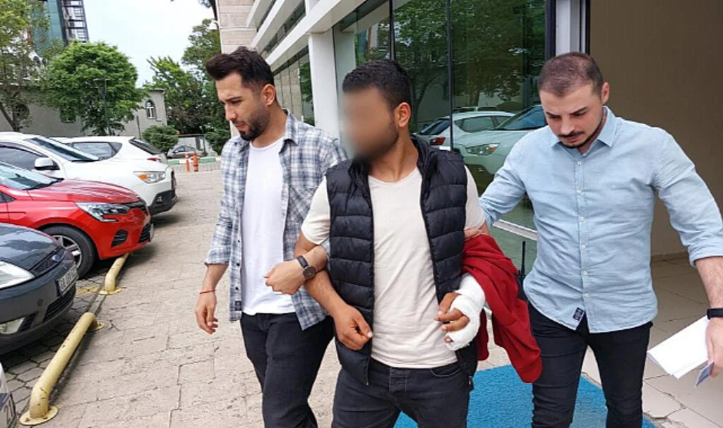 Samsun'da Annesine Mesaj Atanı Tüfekle Ağır Yaraladı