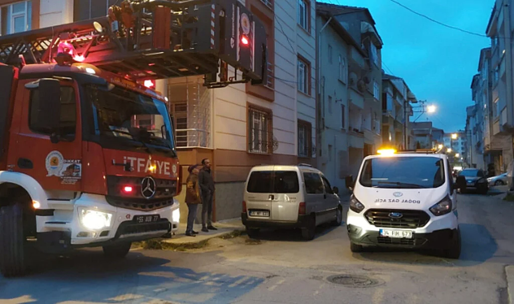 Samsun'da Bir Evde Çıkan Yangın Kısa Sürede Söndürüldü