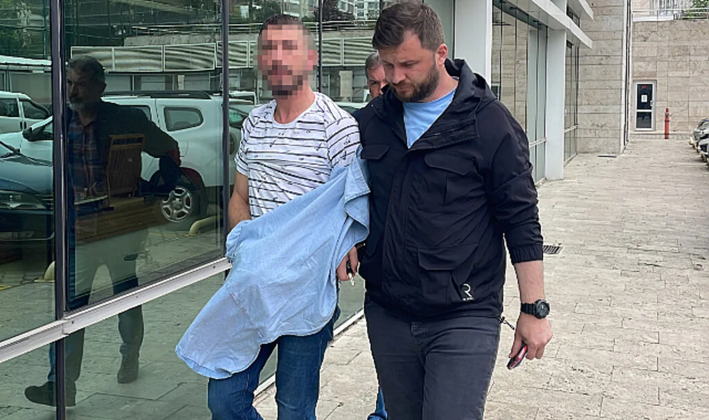 Samsun'da Bir Kasap Müşterisini Satırla Yaraladı
