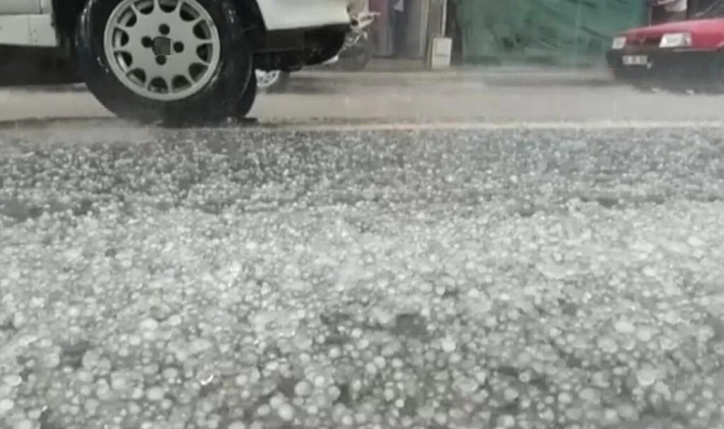 Samsun'da Dolu ve Sağanak