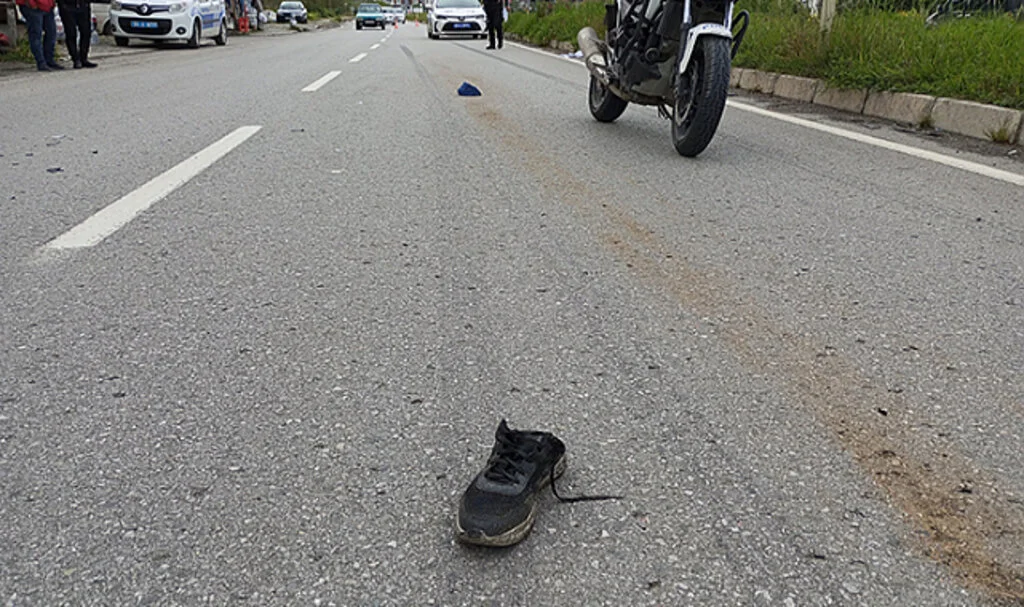 Samsun'da Hafif Ticari Aracın Çarptığı Engelli Ağır Yaralandı