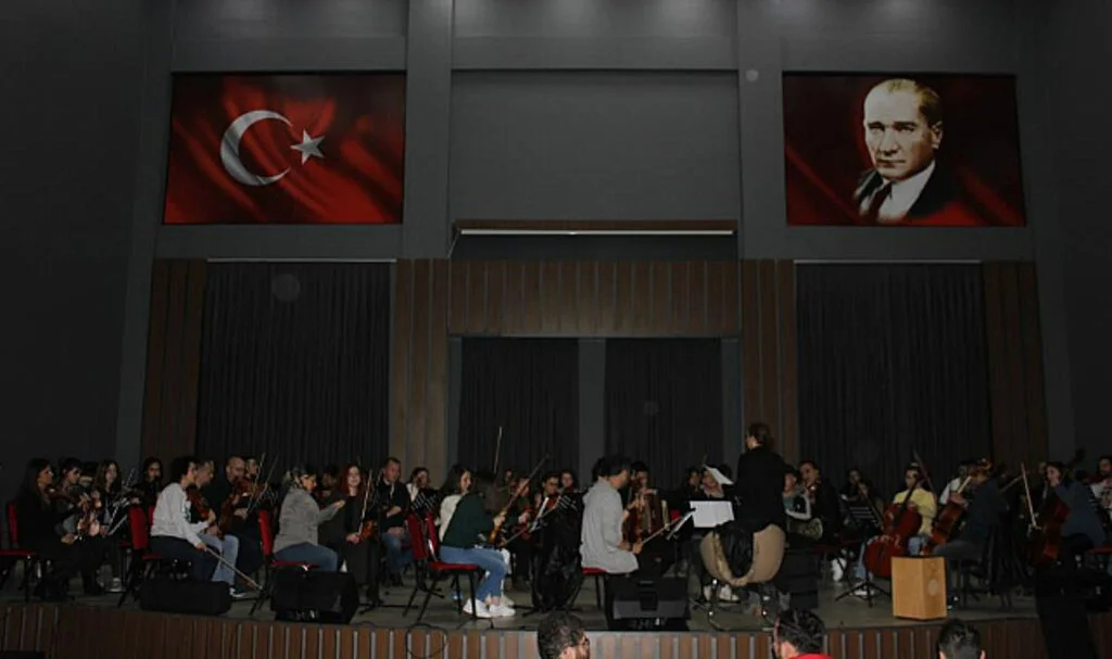 Samsun'da ‘Okulum Sahnede Projesi' ile Okullar Sanatla Buluşuyor