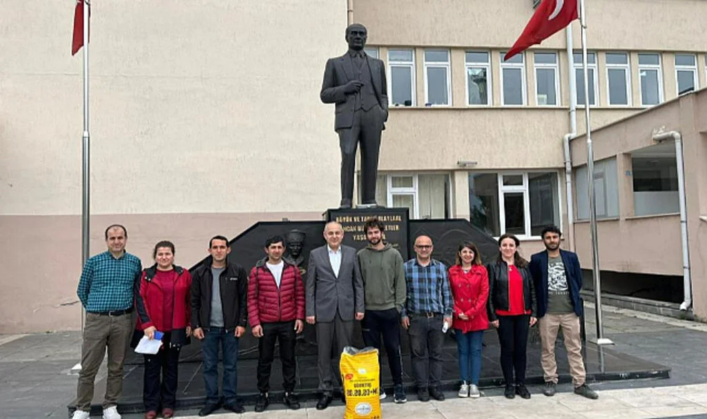 Samsun'da Örtü Altı Yetiştiriciliği Yapan Üreticilere Gübre Desteği