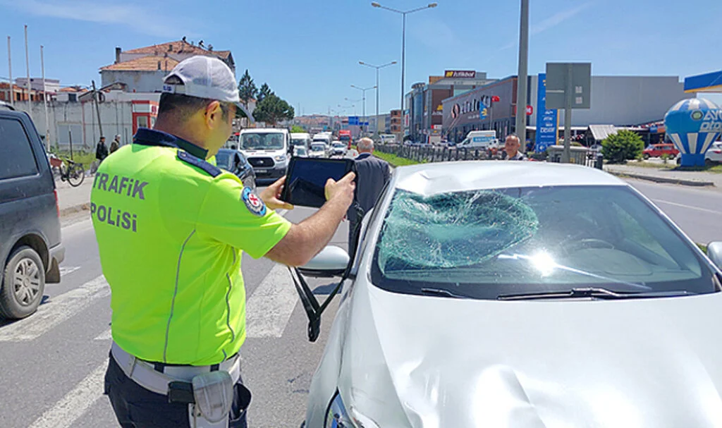 Samsun'da Otomobilin Çarptığı Bisikletli Yaralandı