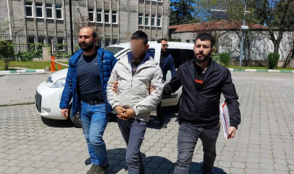 Samsun'da Tartıştığı Genci Sırtından Bıçaklamıştı, Tutuklandı