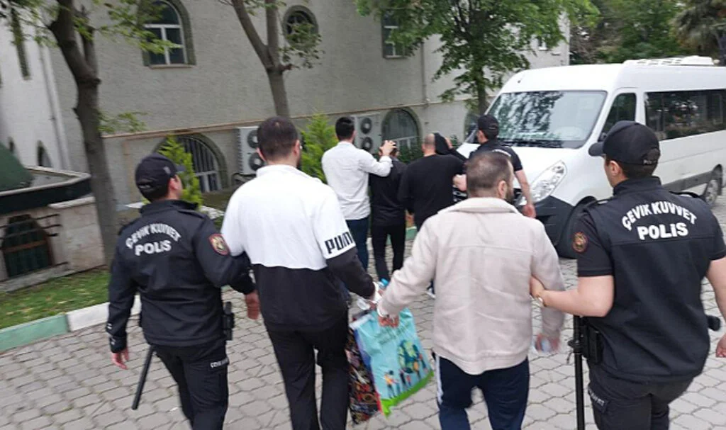 Samsun'da Uyuşturucu Ticaretinden 4 Kişi Tutuklandı