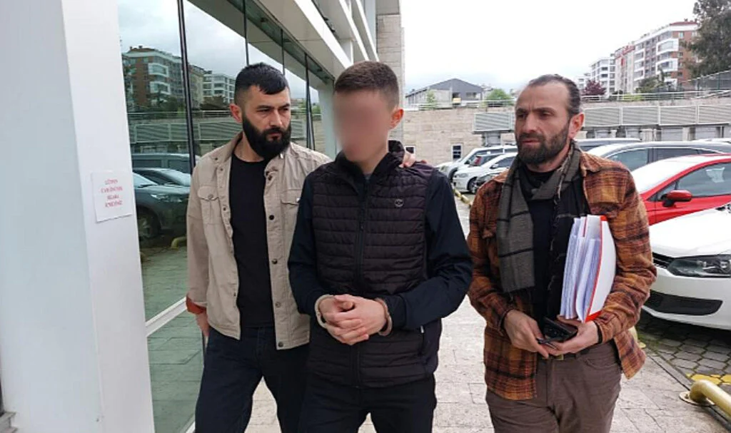 Samsun'da Voleybol Takımı Oyuncusu Eski Antrenörünü Tabancayla Yaraladı