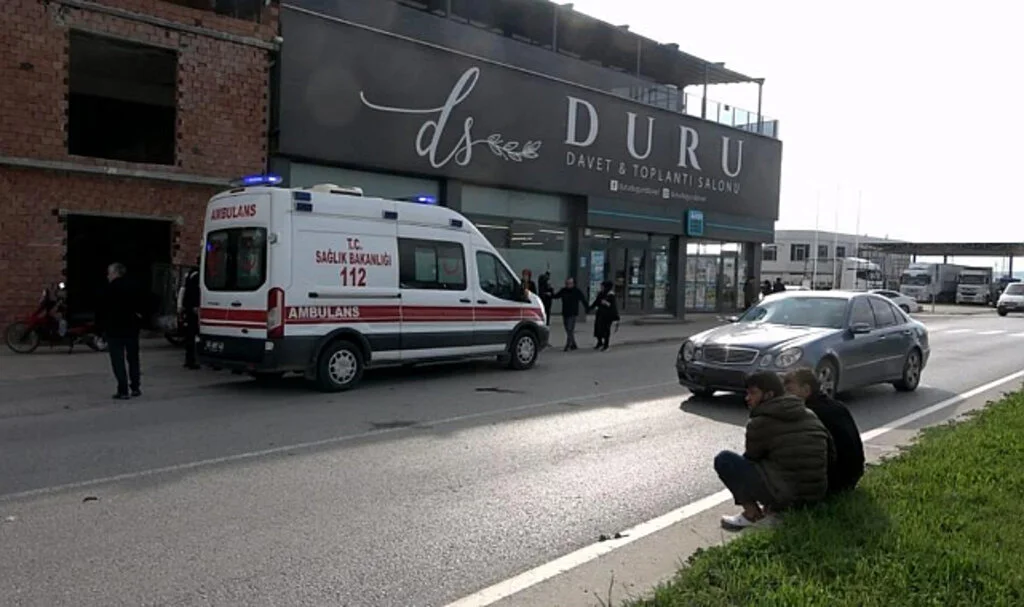 Samsun’da Yaya Geçidinde Otomobil Bisiklete Çarptı: 1 Yaralı