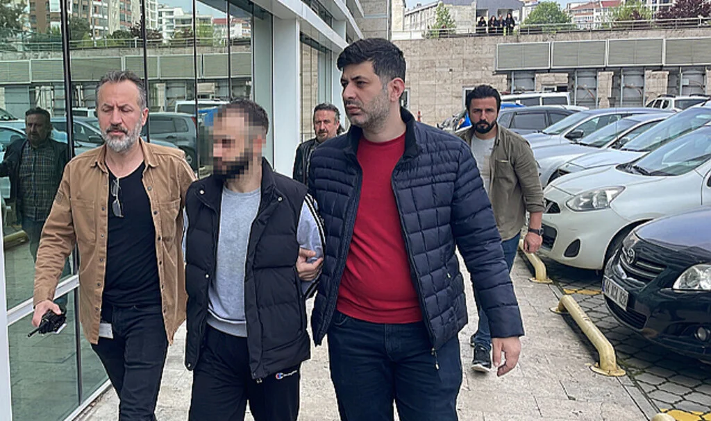 Samsun'daki Cinayetle İlgili Yakalanan 7 Zanlı Adliyede