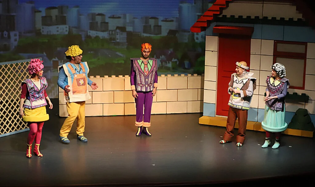 Samsun Devlet Opera ve Balesi "Keloğlan ile Uzaylılar" Çocuk Oyununu Sahneledi