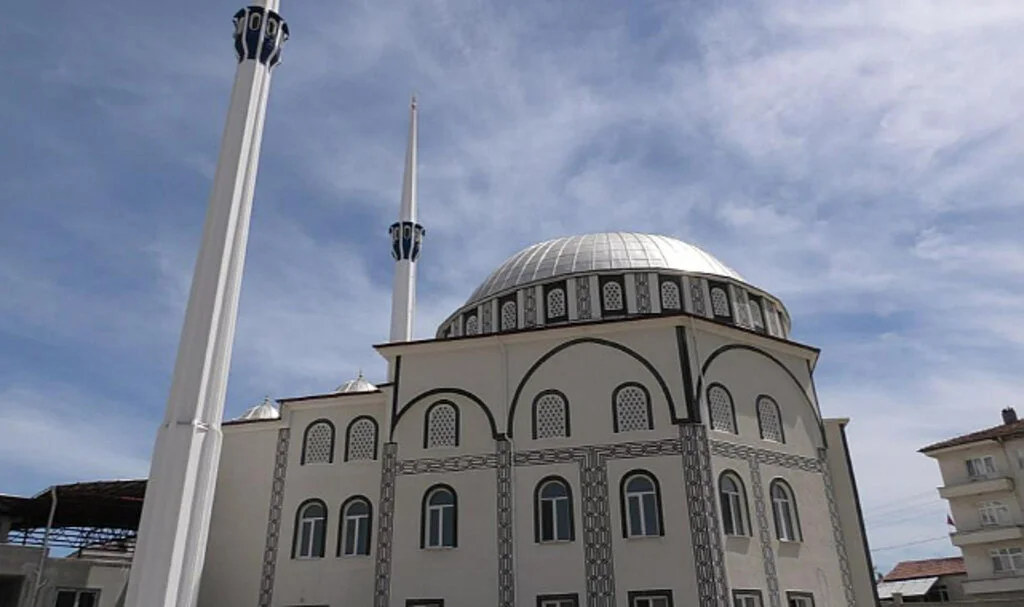 Samsun Kavak'ta Bu Cami Destek Bekliyor