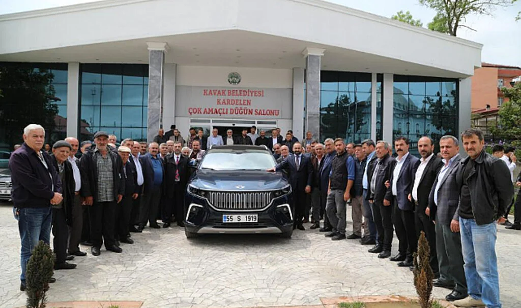 Sarıcaoğlu: "Biz Muhtarlarımızla Bir Bütünüz"