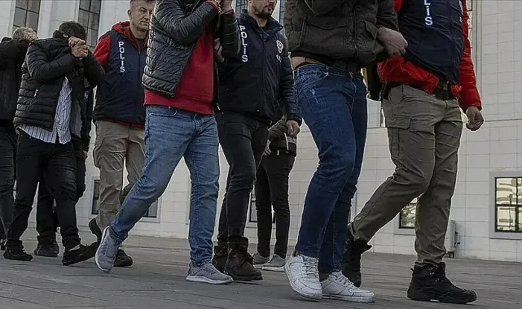 Terör Örgütü DHKP-C'nin "Hacker"larına Yönelik Operasyonda 33 Kişi Gözaltına Alındı